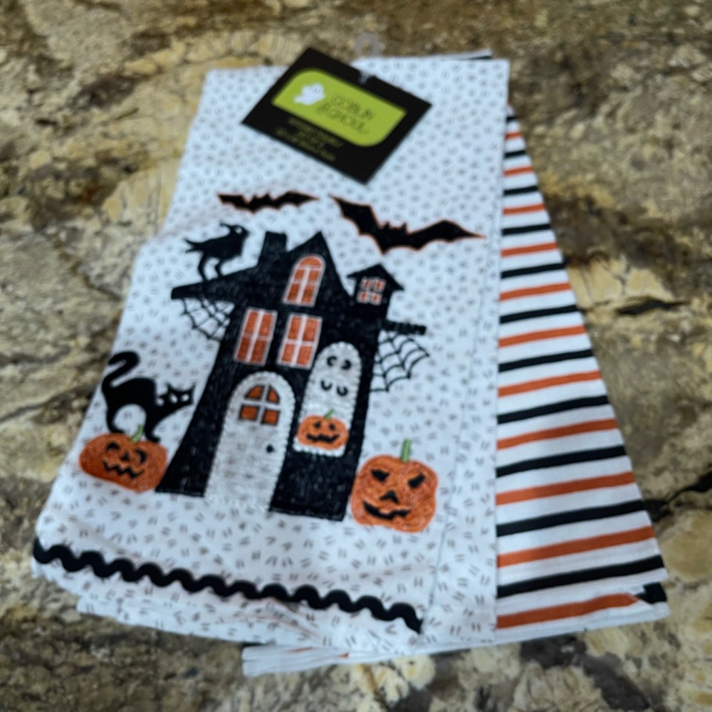 Goblin & Ghoul enbroidered kitchen towels set spooky Haunted house NEW